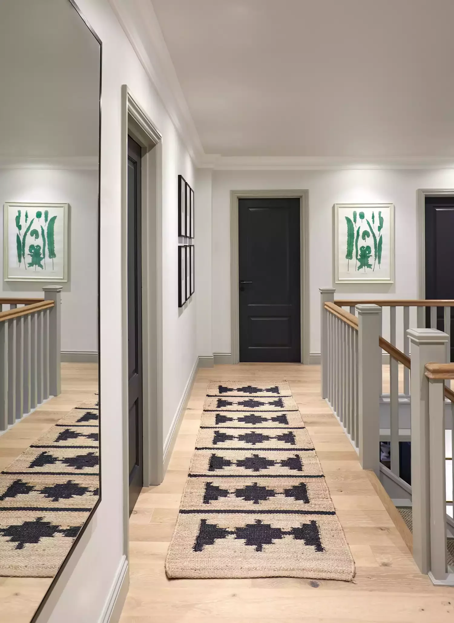 17 Stunning Door Trim Ideas That Transform Any Room with Elegant Detail 16 Contrasting Door and Trim Colors