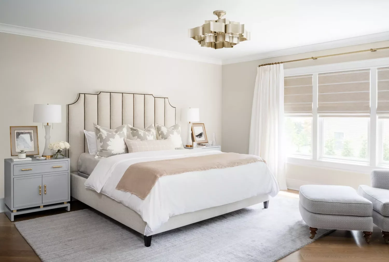 34 Bedroom Chair Ideas That'll Transform Your Space From Boring to Beautiful 28 Corner Chair and Ottoman