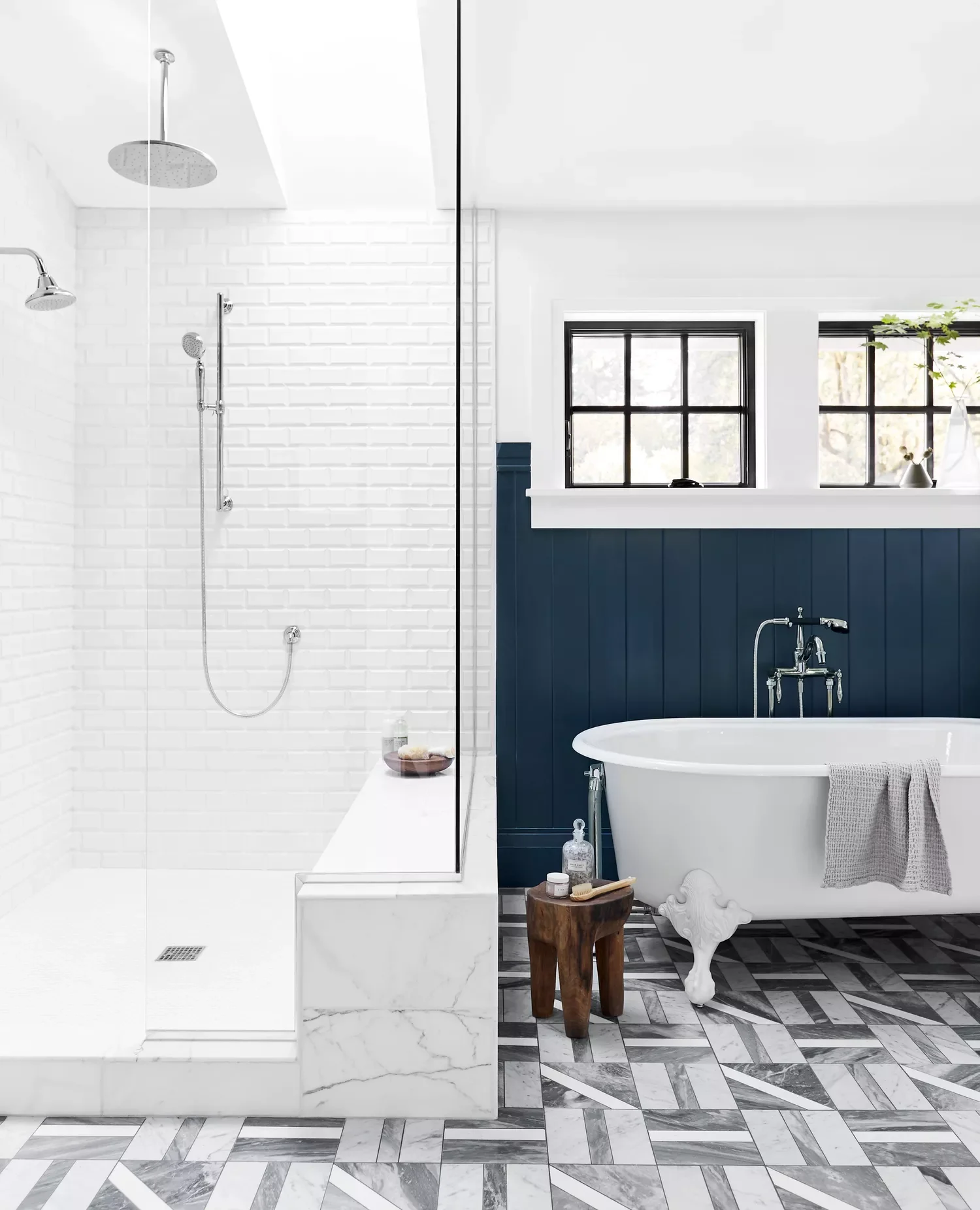 30 Stunning Corner Shower Designs to Elevate Your Bathroom 13 Corner Shower With White Grout and Tile