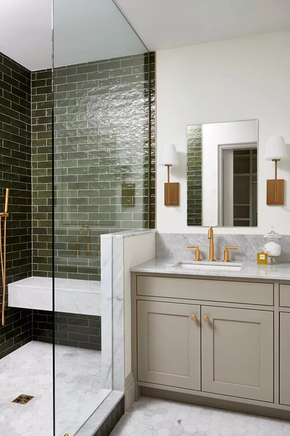 30 Stunning Corner Shower Designs to Elevate Your Bathroom 2 Corner Shower with a Built-In Bench
