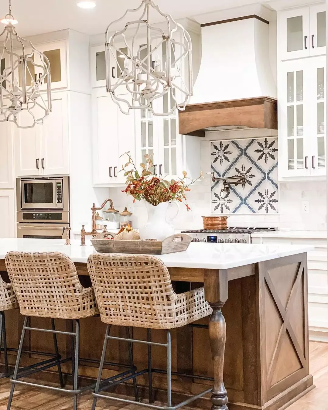 24 Subtle Fall Kitchen Decorating Ideas That Bring Perfect Autumn Warmth 17 Country Decor
