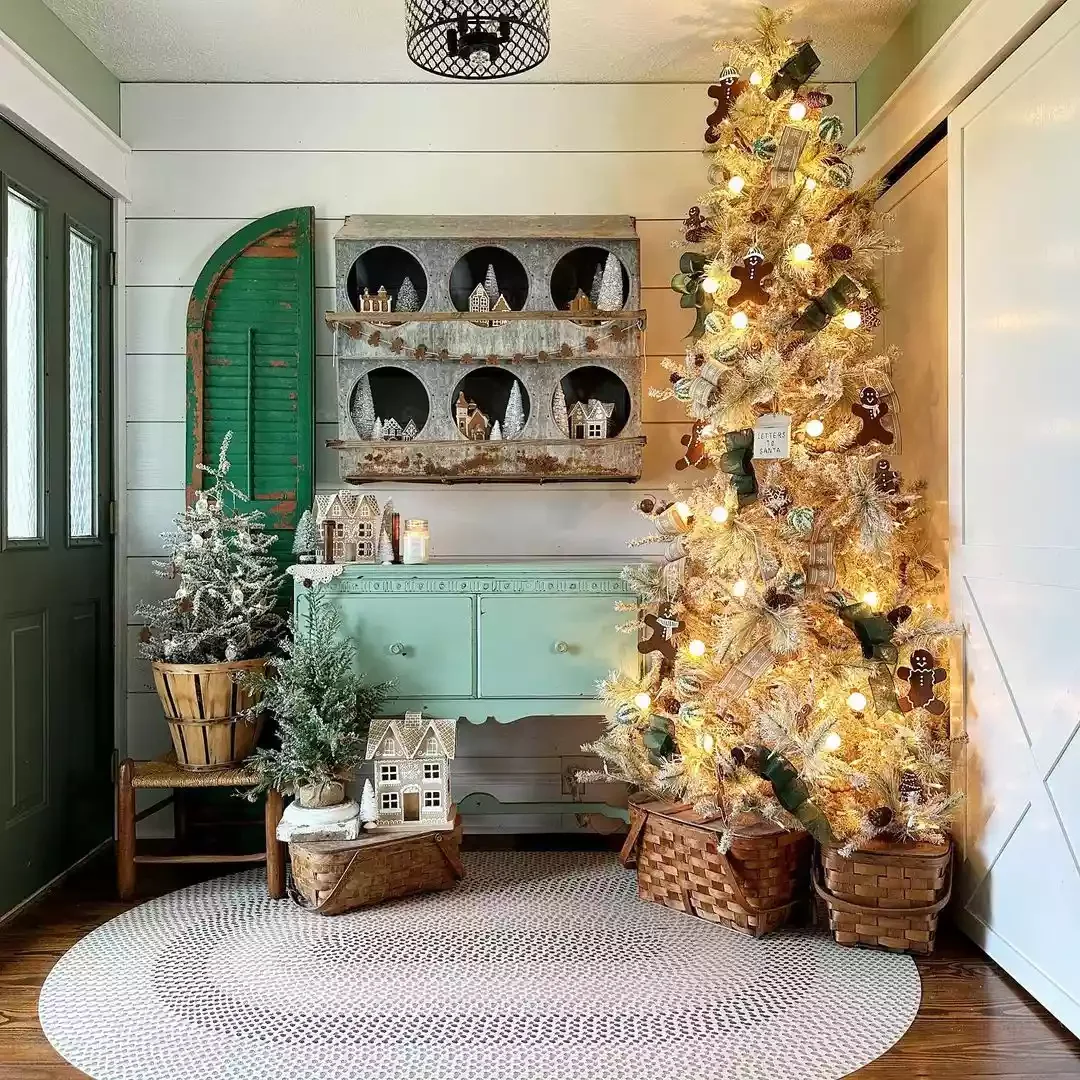 60 Stunning Christmas Tree Ideas to Transform Your Home This Holiday Season 4 Country-Style Tree Collar