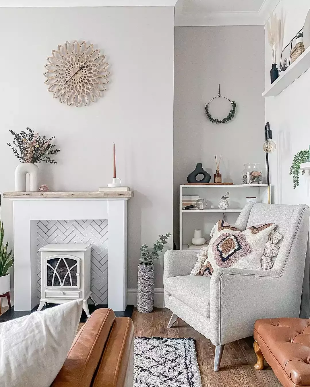 20 Bohemian Decor Ideas to Transform Your Home Into a Relaxing Haven 14 Cozy Bohemian Reading Nook