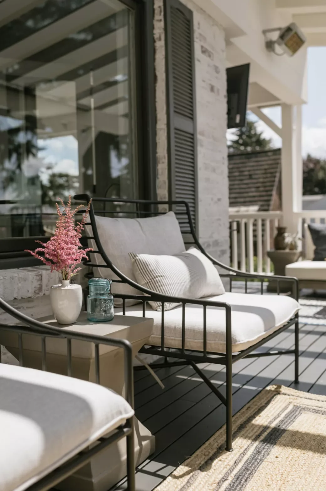 38 Charming Farmhouse Porch Ideas That Create the Perfect Welcome 23 Cozy It Up