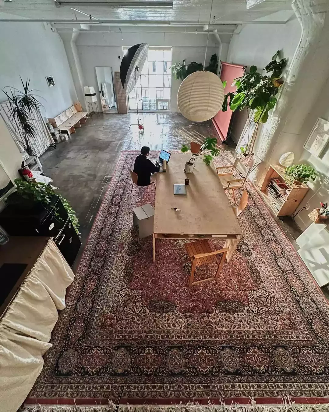 20 Stunning Ways to Transform Your Loft Into a Cozy Home 16 Cozy Loft