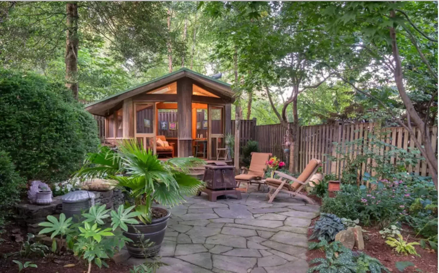 21 Inviting Guest House and Cottage Designs That Welcome Everyone 21 Cozy Pavillion Guest House