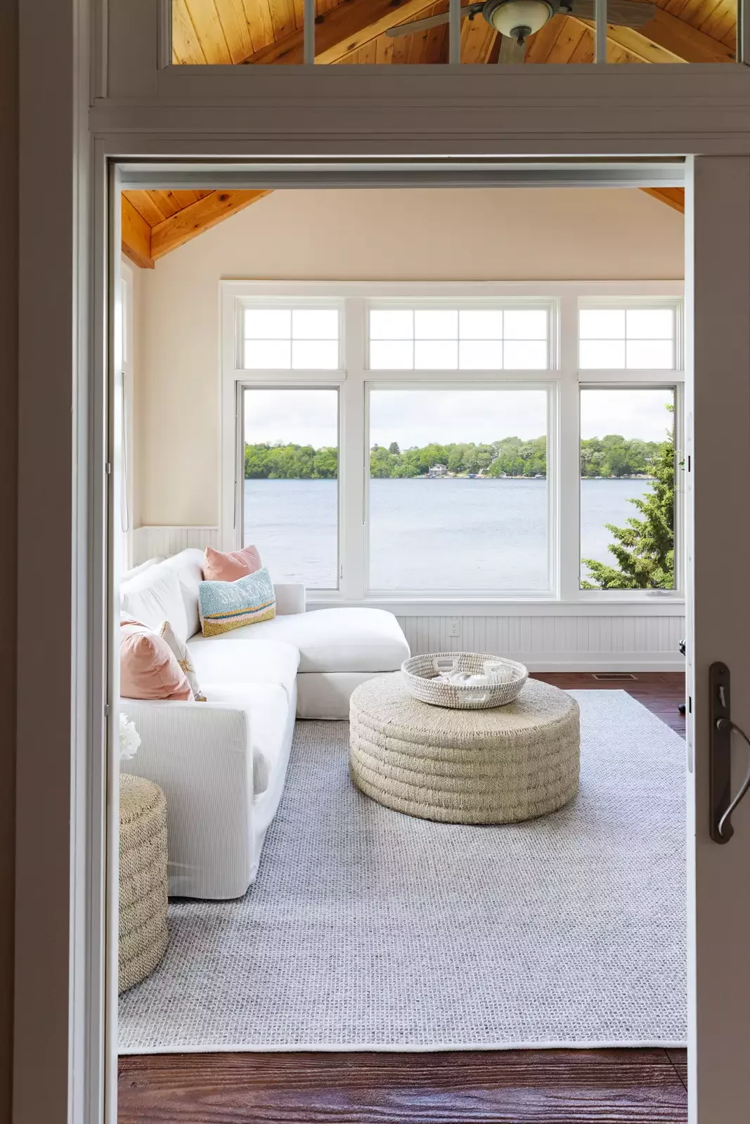 48 Cozy Small Sunroom Ideas That Will Transform Your Space 28 Cozy Small Sunroom