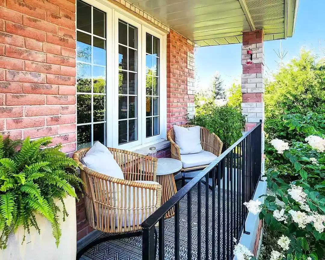11 Stunning Hydrangea Design Ideas That Will Transform Your Home This Spring Cozy Up a Small Front Porch