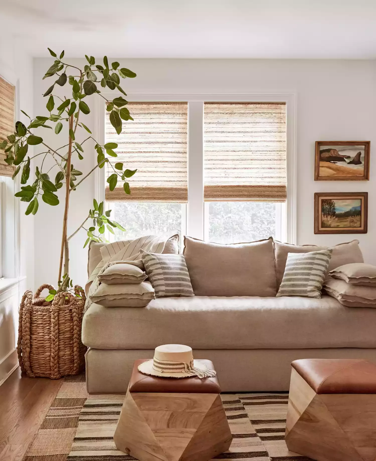 20 Stunning Family Room Color Schemes That Transform Your Space 2 Cozy White