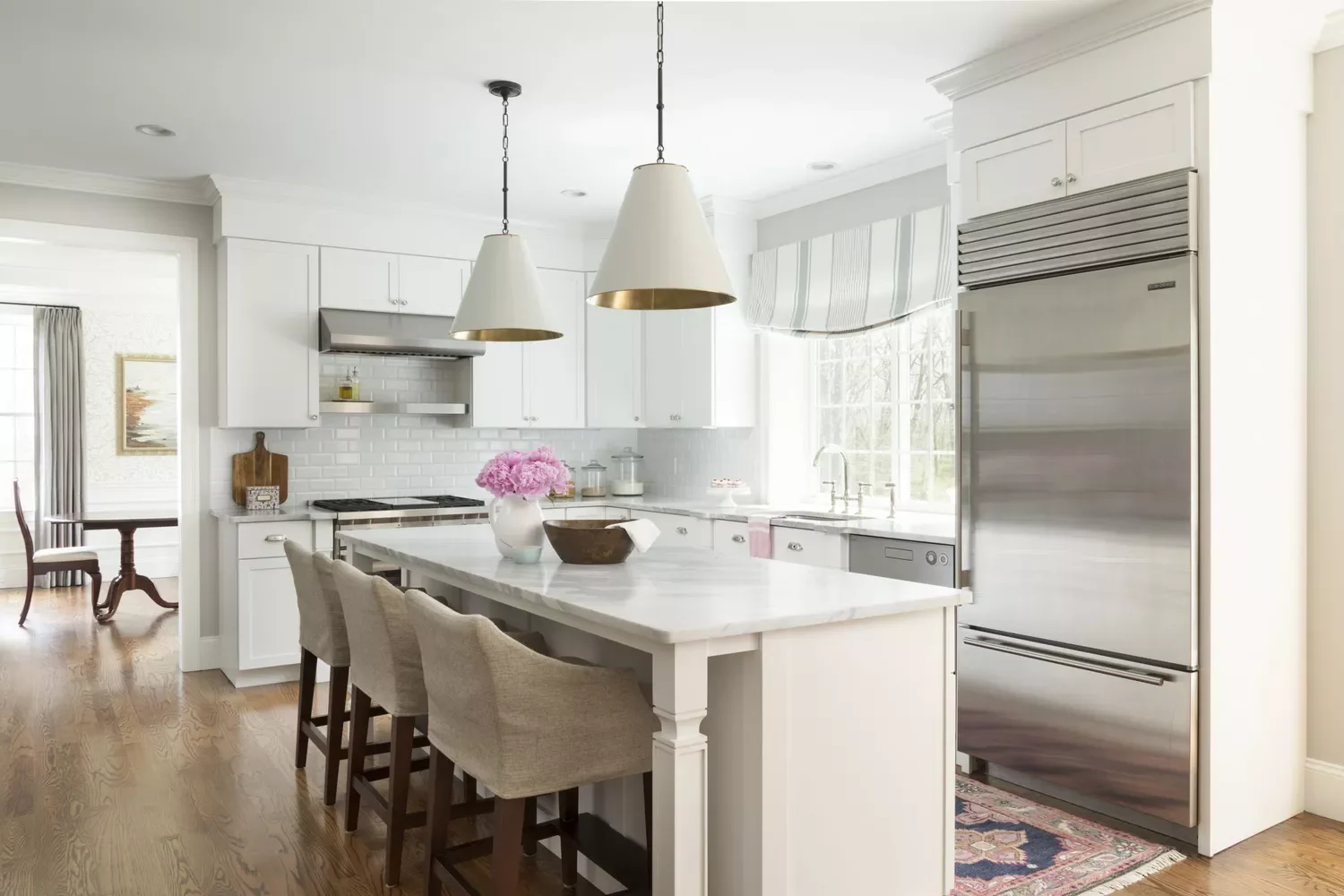 59 Timeless White Kitchen Design Ideas That Never Go Out of Style Creamy White Paint Colors