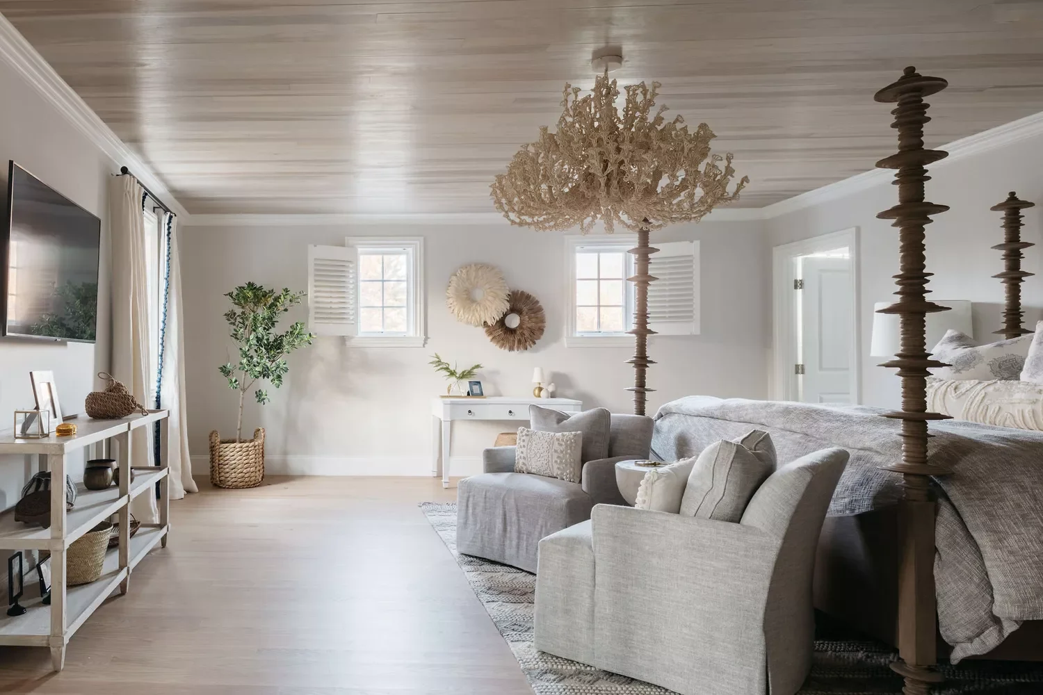 22 Peaceful and Expert-Approved Bedroom Arrangement Ideas 10 Create Bedroom and TV Lounge
