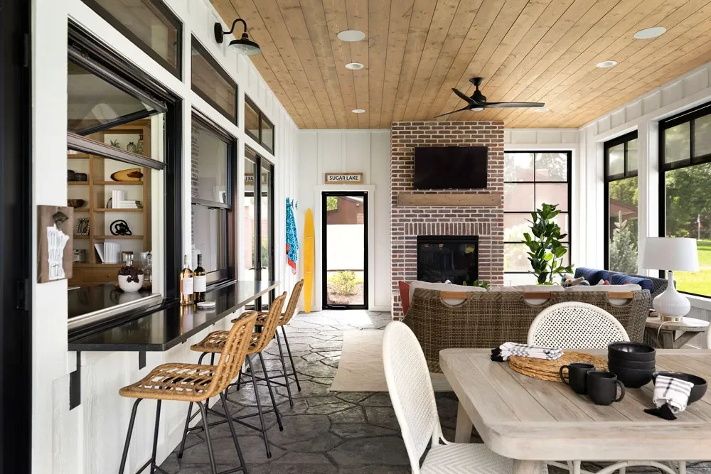 62 Stunning Screen Porch Ideas to Create the Perfect Indoor-Outdoor Retreat Create Screen Porch Zones