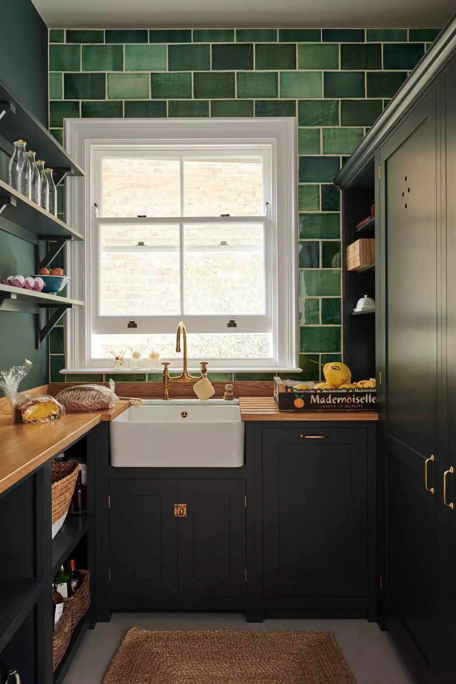 37 Brilliant Pantry Storage Solutions That Make Organization Look Effortless Create Wraparound Storage