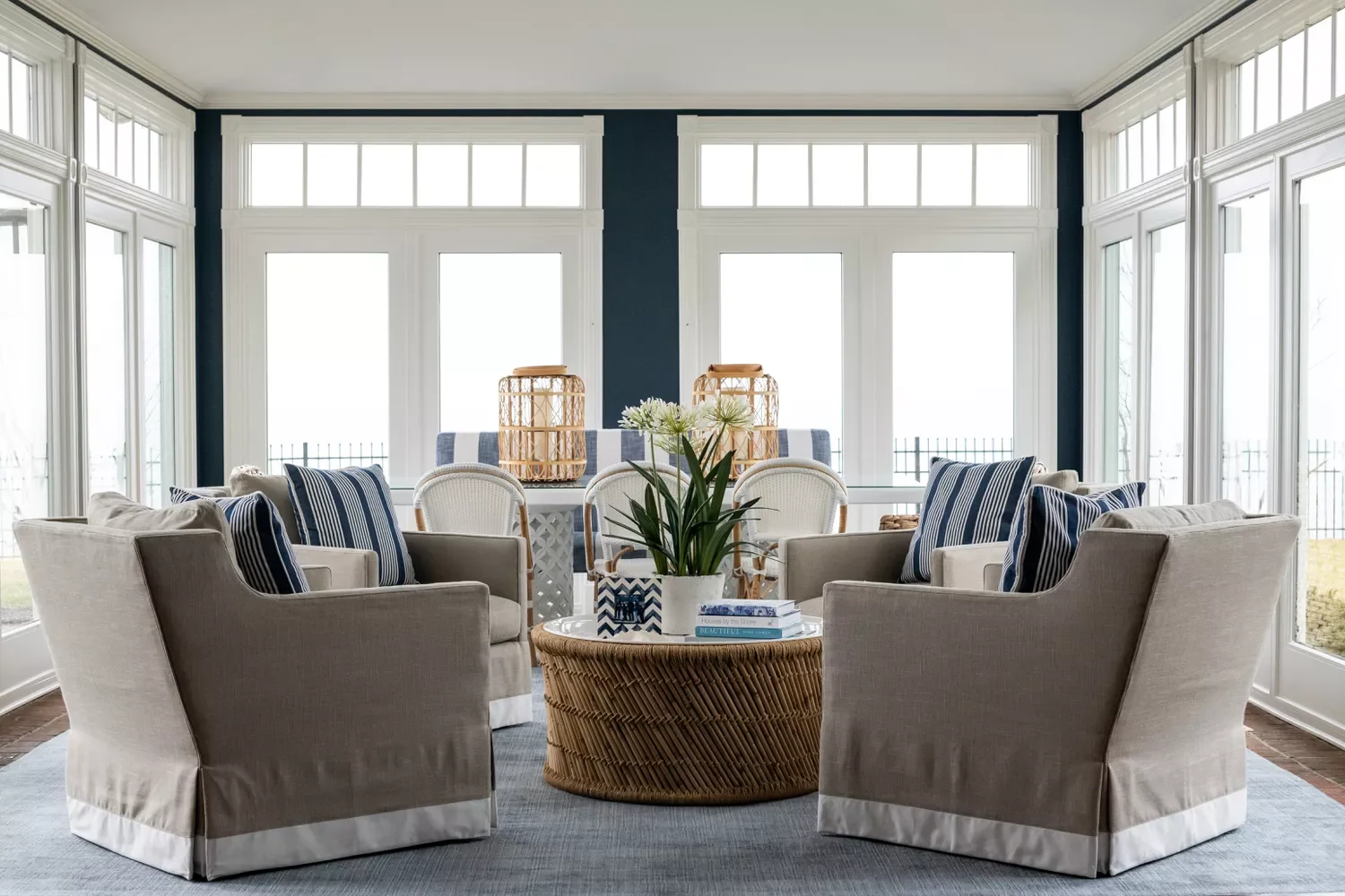 62 Stunning Screen Porch Ideas to Create the Perfect Indoor-Outdoor Retreat Create a Cheerful Cluster
