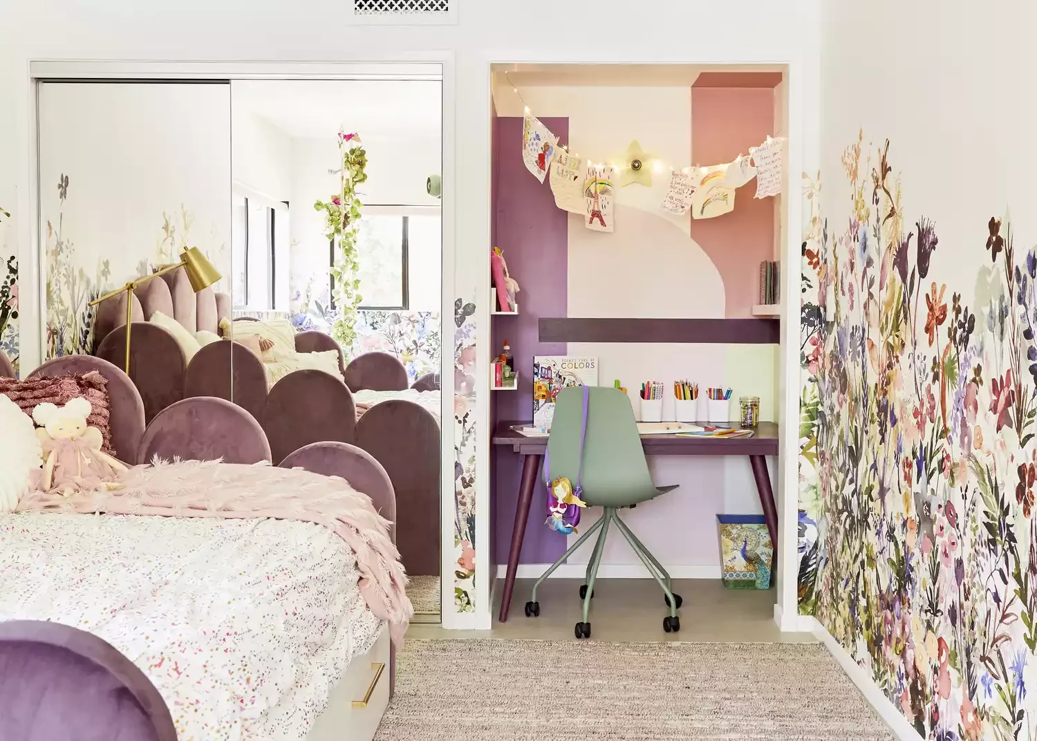 12 Creative Ways to Transform Your Reach-In Closet Into Something Amazing Create a Closet Office
