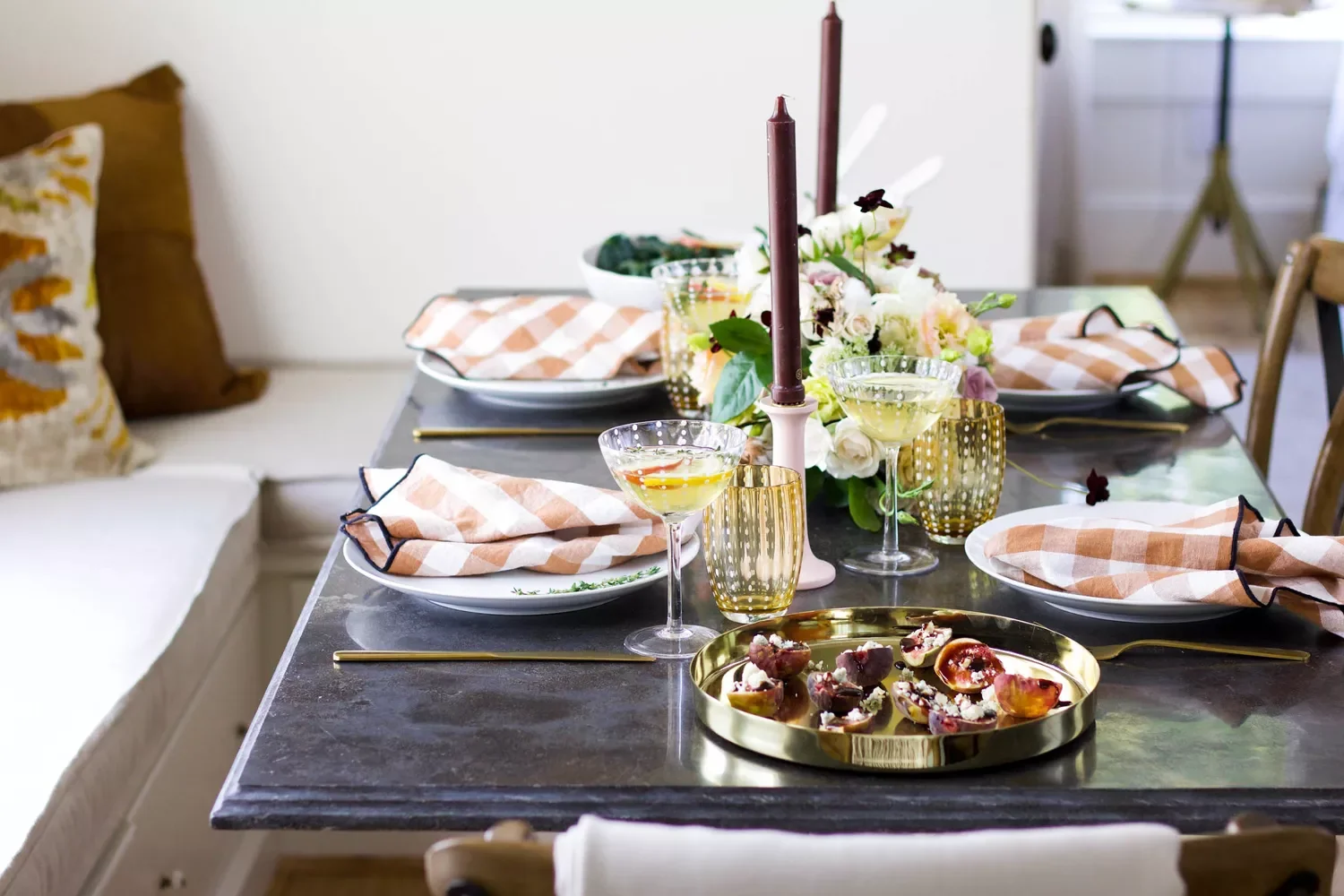 78 Beautiful Fall Table Decorating Ideas to Transform Your Seasonal Celebrations 16 Create a Complementary Look