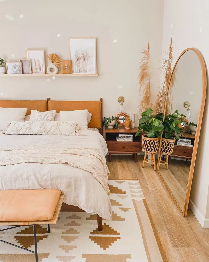 25 Genius Renter-Friendly Projects to Upgrade the Look of Any Apartment 14 Create a Gallery Wall Shelf