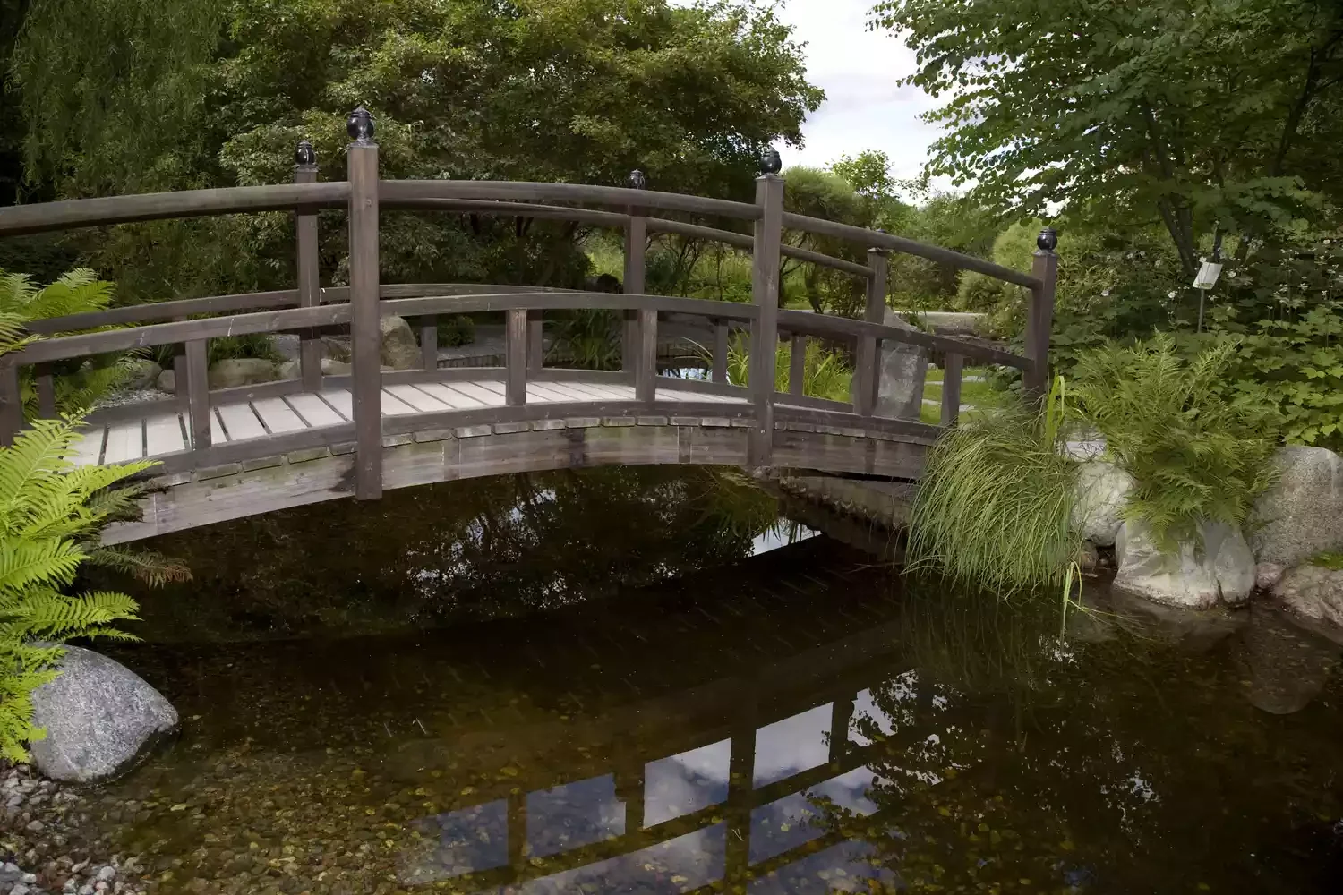 21 Tranquil Zen Garden Ideas That Will Transform Your Outdoor Space Create a Garden Bridge