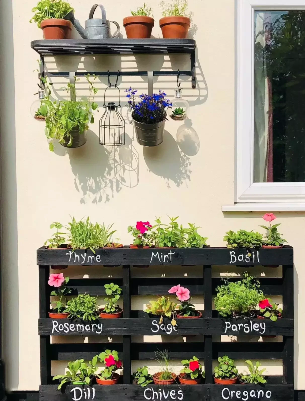 43 Budget-Friendly Backyard Makeover Ideas That Look Expensive 9 Create a Garden Potting Station