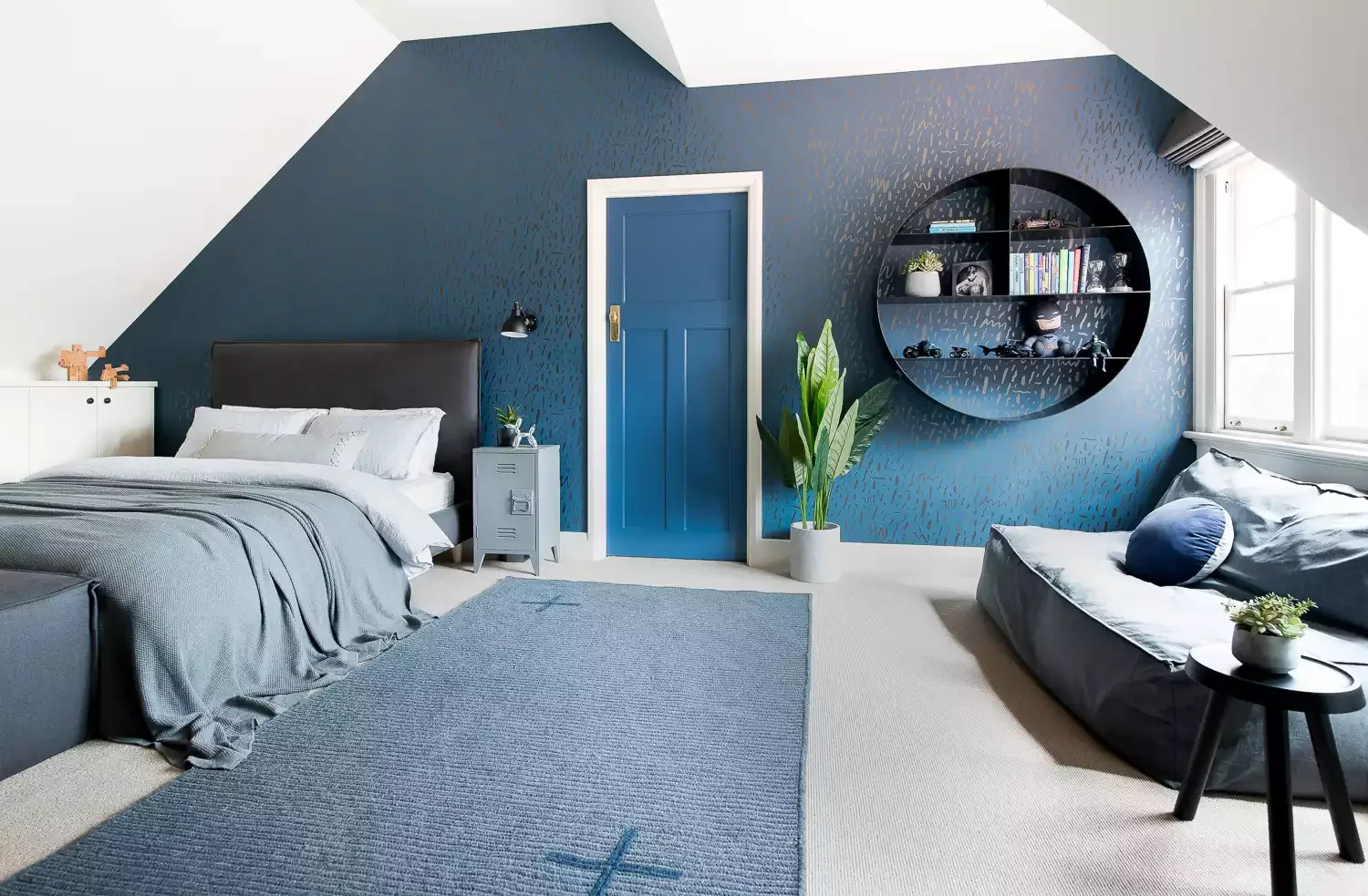 52 Creative and Stylish Teen Bedroom Design Ideas 4 Create a Lounge Zone
