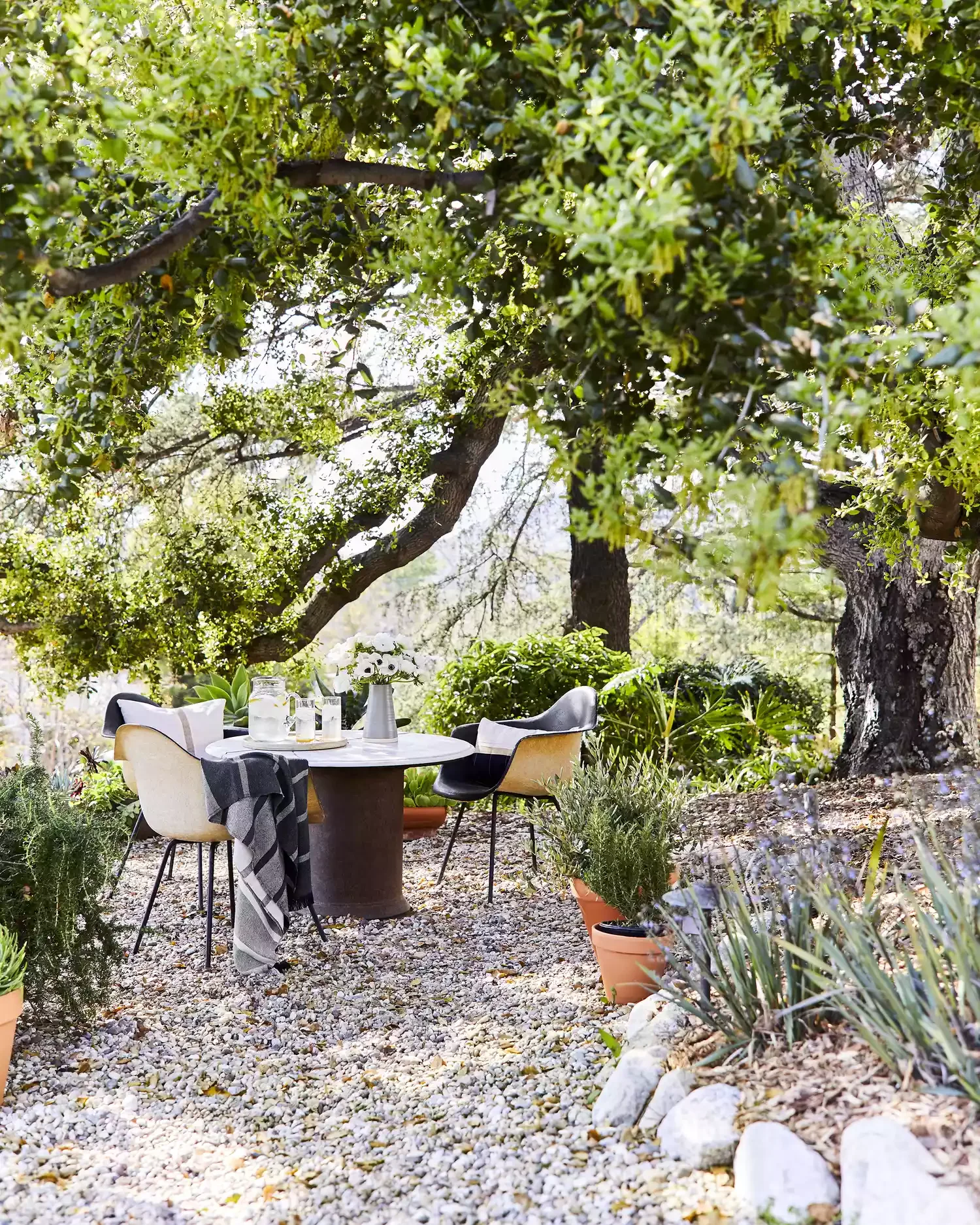 35 Enchanting Cottage Garden Ideas That Transform Your Outdoor Space Into a Magical Retreat Create a Private Dining Area