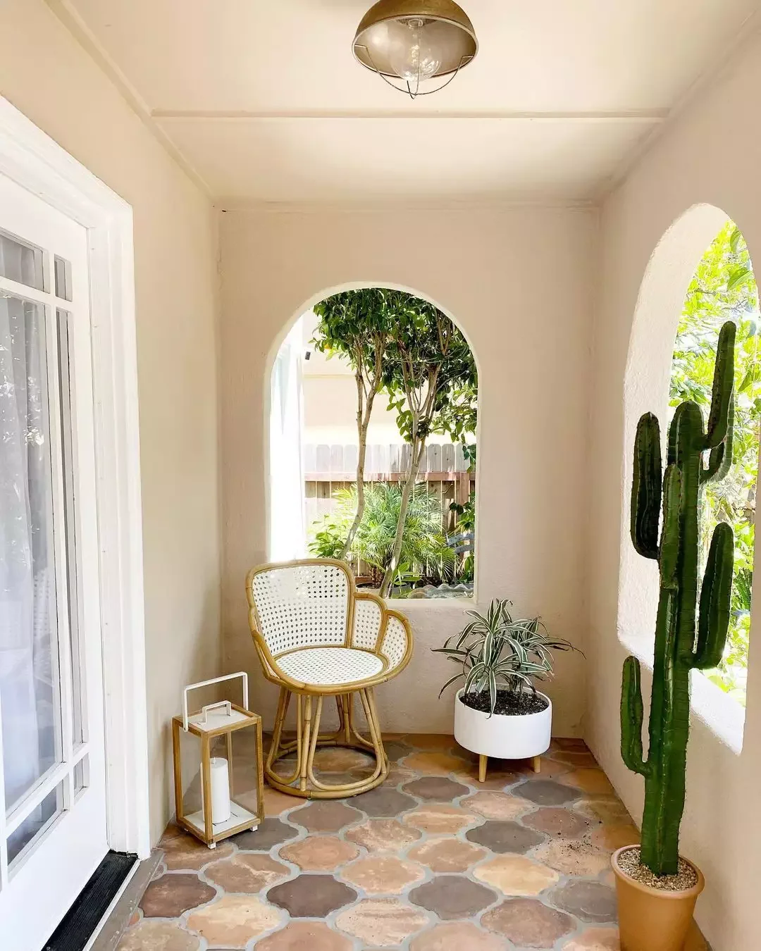 21 Budget-Friendly Small Porch Ideas That Will Make Your Neighbors Jealous 1 Create a Southwestern Oasis