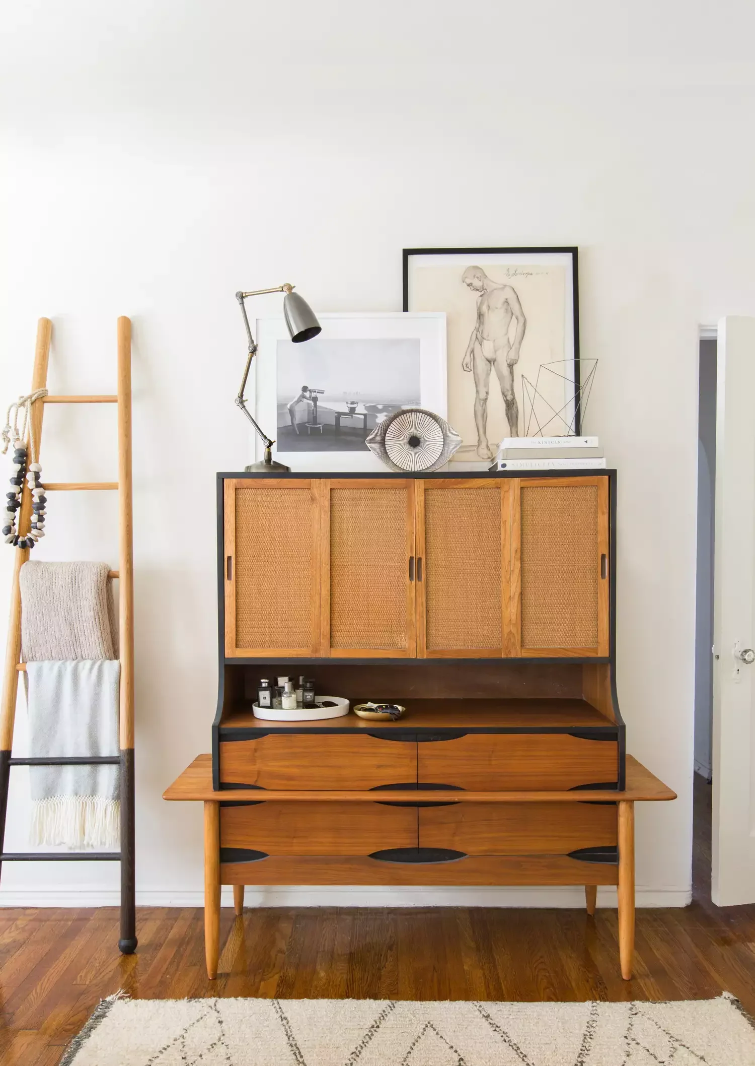 20 Beautiful Makeup Vanity Ideas to Transform Your Daily Beauty Routine 9 Create a Vanity Out of Furniture