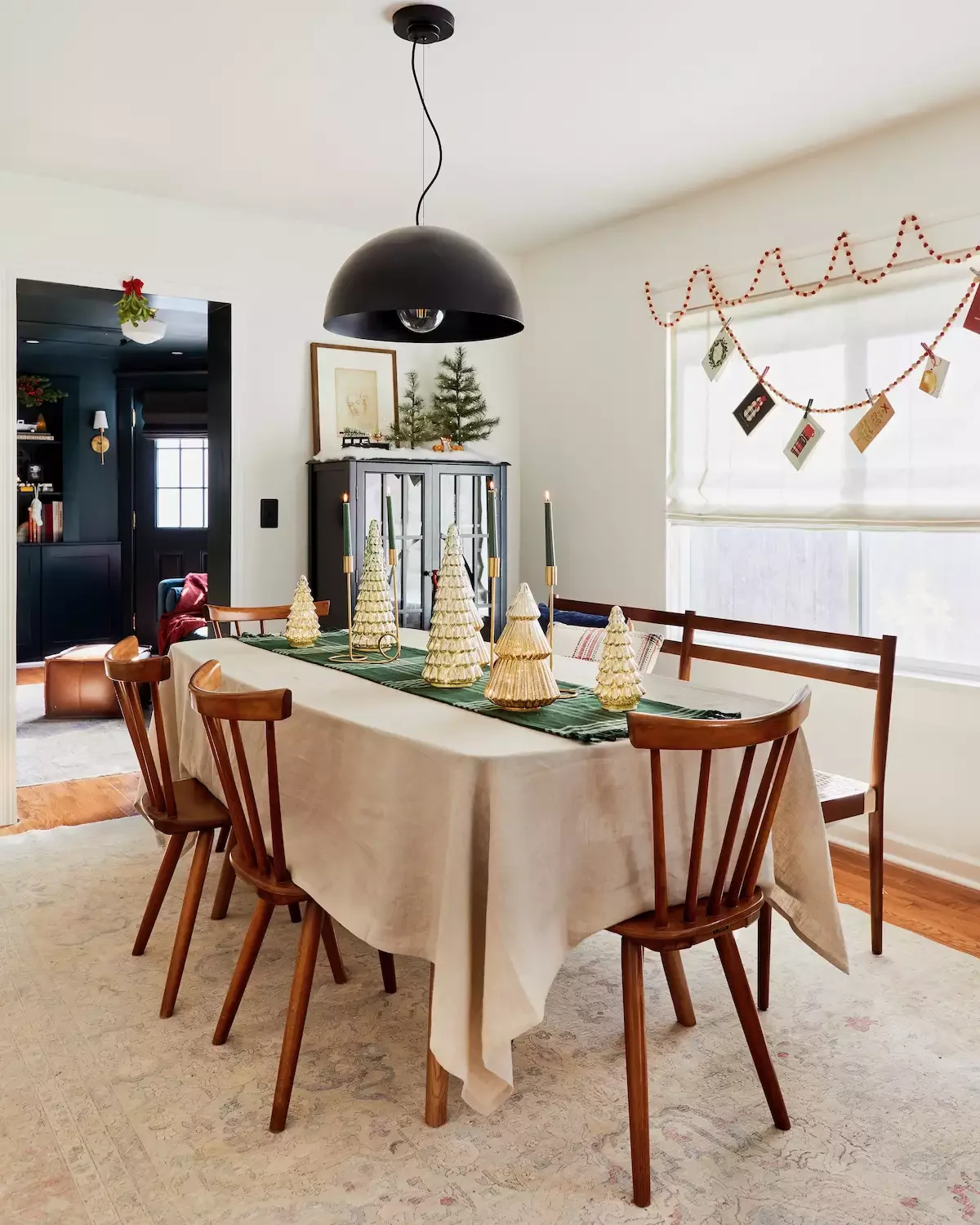 115 Stunning Christmas Decorating Ideas to Transform Your Home This Holiday Season Create an Easy Centerpiece