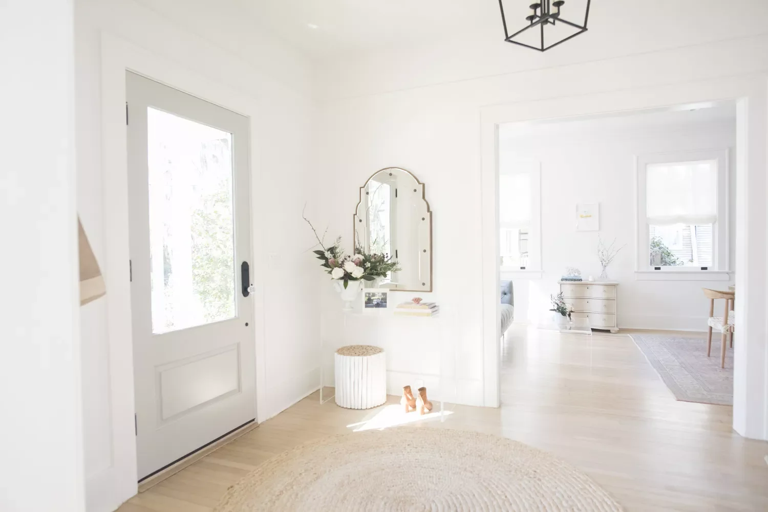 22 Breathtaking Entryway Designs That Create Stunning First Impressions 17 Creating an Entryway in an Open Concept Home