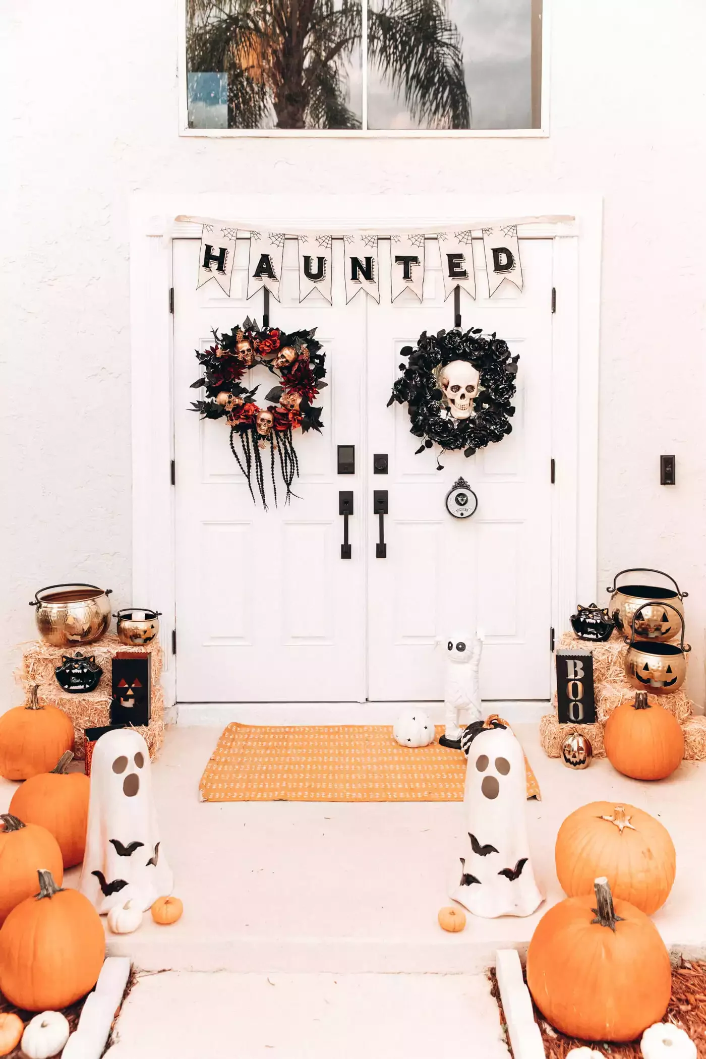 42 Quick Halloween Door Decorations You Can Create in Under an Hour 3 Creepy and Cute Door Decor