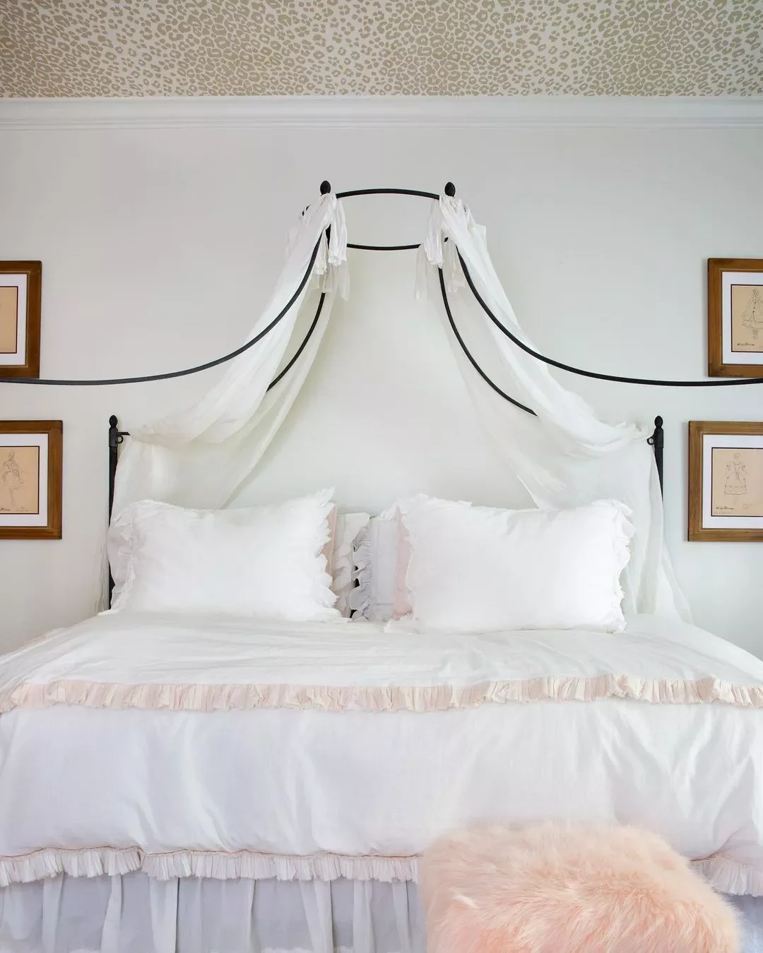 37 Stunning Canopy Bed Ideas to Transform Your Bedroom 17 Crown Canopy Bed