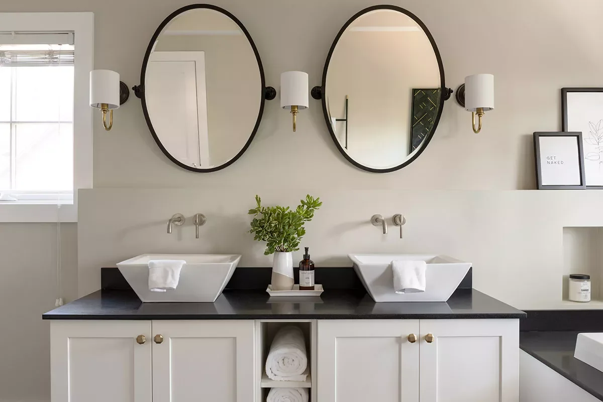 25 Creative Ways to Display Towels That Transform Your Bathroom Storage 15 Cubby Holes