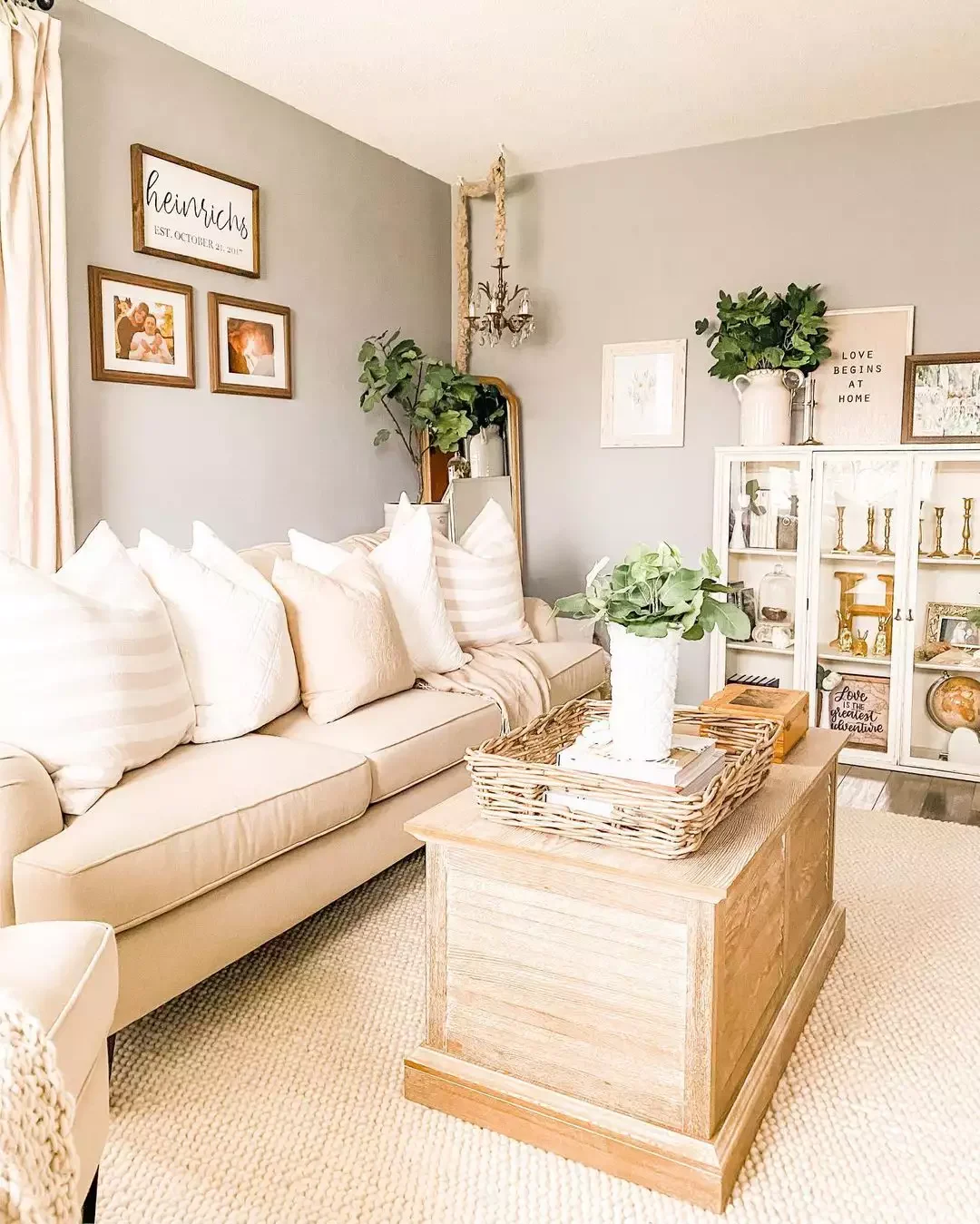 27 Fresh Modern Victorian Design Ideas That Feel Anything But Stuffy 19 Curate Coziness