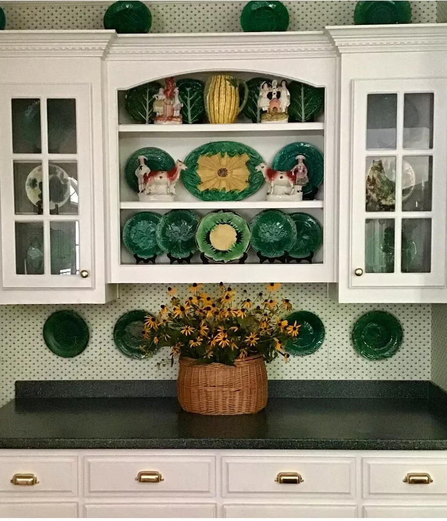 32 Charming Country Kitchen Ideas That'll Make You Never Want to Leave Your Cooking Space 6 Curated Collection