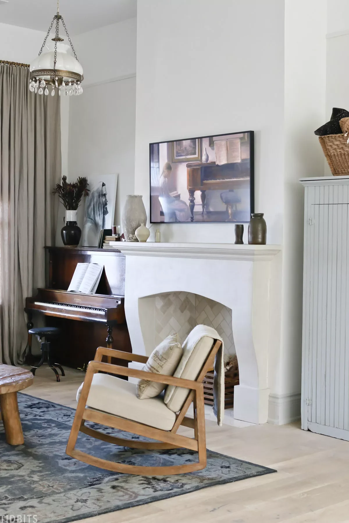 20 Creative DIY Fake Fireplace Projects You Can Build This Weekend 17 Curved Limewash Mantel