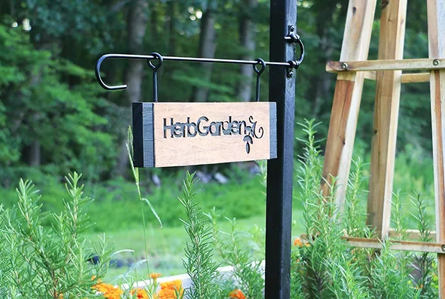 60 Garden Decor Ideas That Transform Your Outdoor Space Customize With Signs
