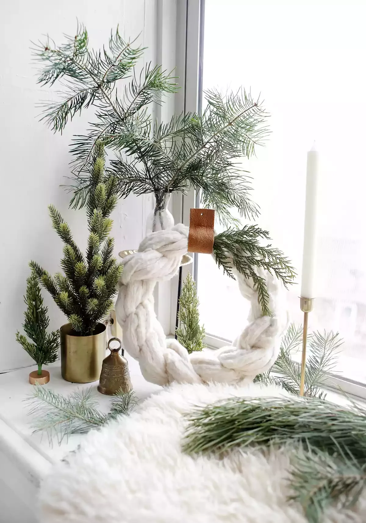 75 Stunning DIY Holiday Wreath Ideas to Transform Every Space in Your Home 34 DIY Braided Cotton Wreath