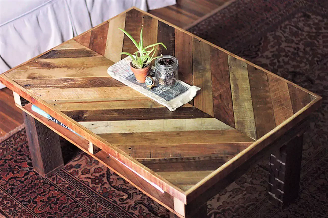 60 Creative Wood Pallet Furniture Projects That Won't Break Your Budget DIY Chevron Pallet Coffee Table