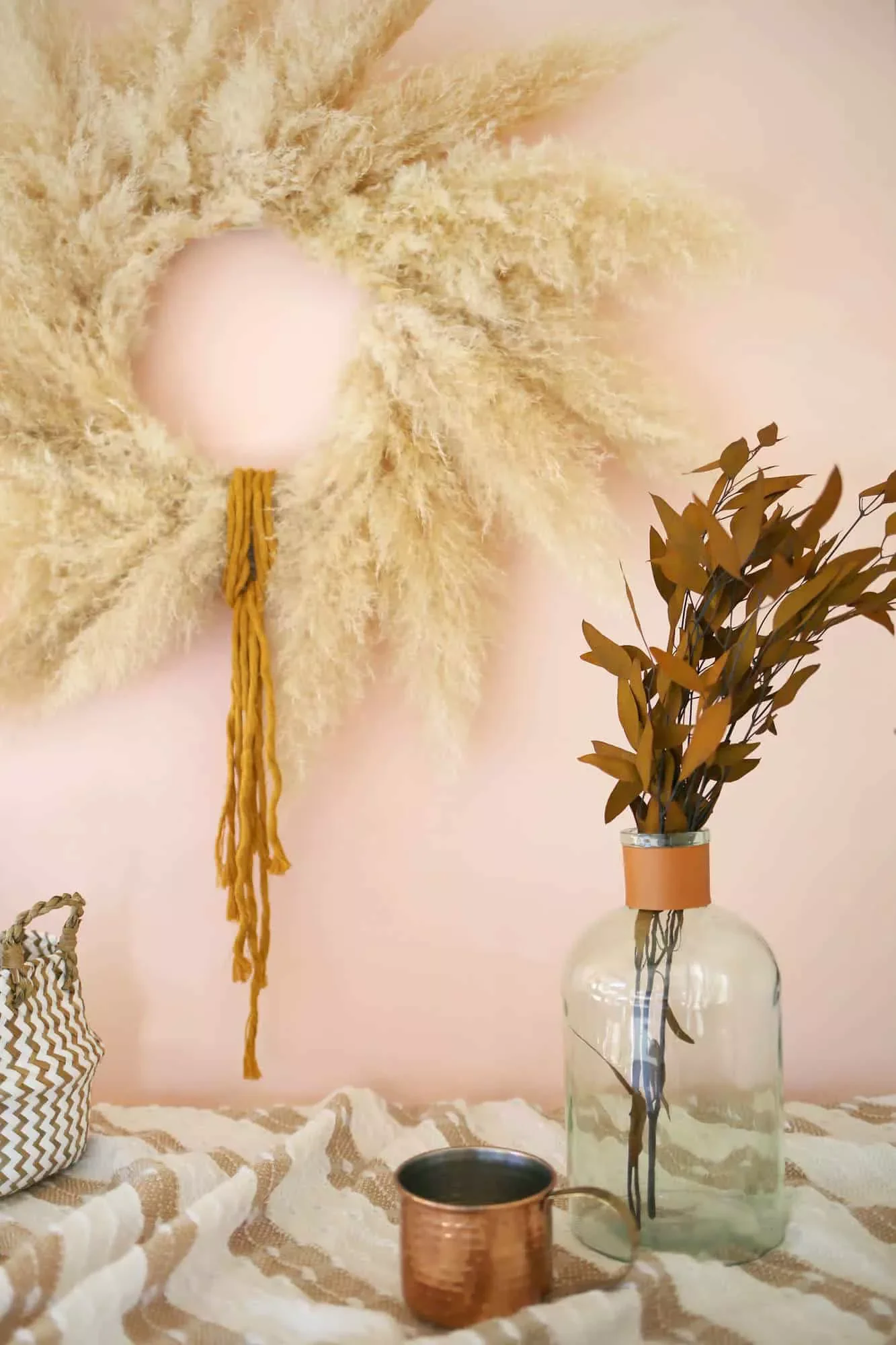 66 Beautiful Fall Wreath DIY Ideas to Welcome Autumn Into Your Home 19 DIY Pampas Grass Wreath