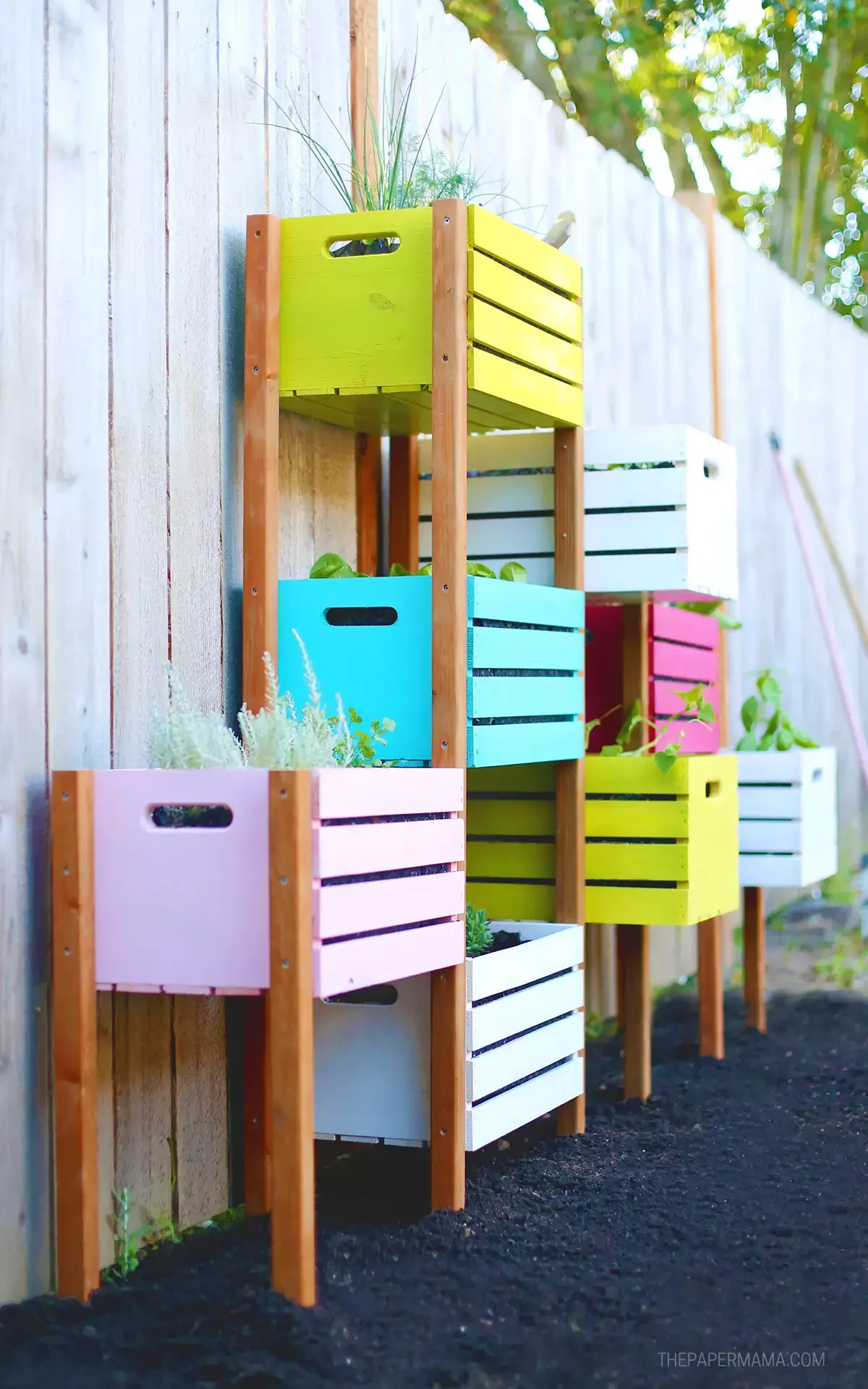 35 Creative DIY Garden Projects to Transform Your Outdoor Space DIY Rainbow Vertical Garden