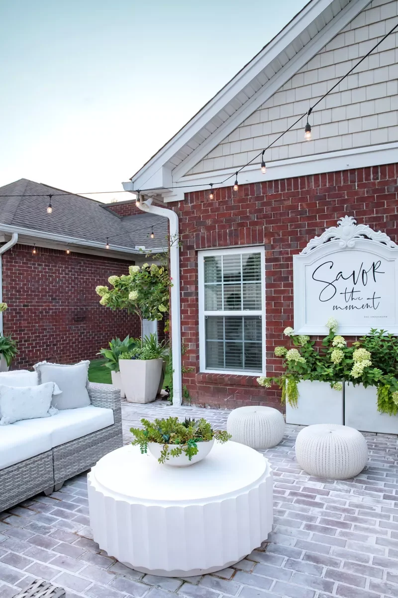 16 Creative Patio Wall Ideas That Will Transform Your Outdoor Living Space 12 DIY Sign