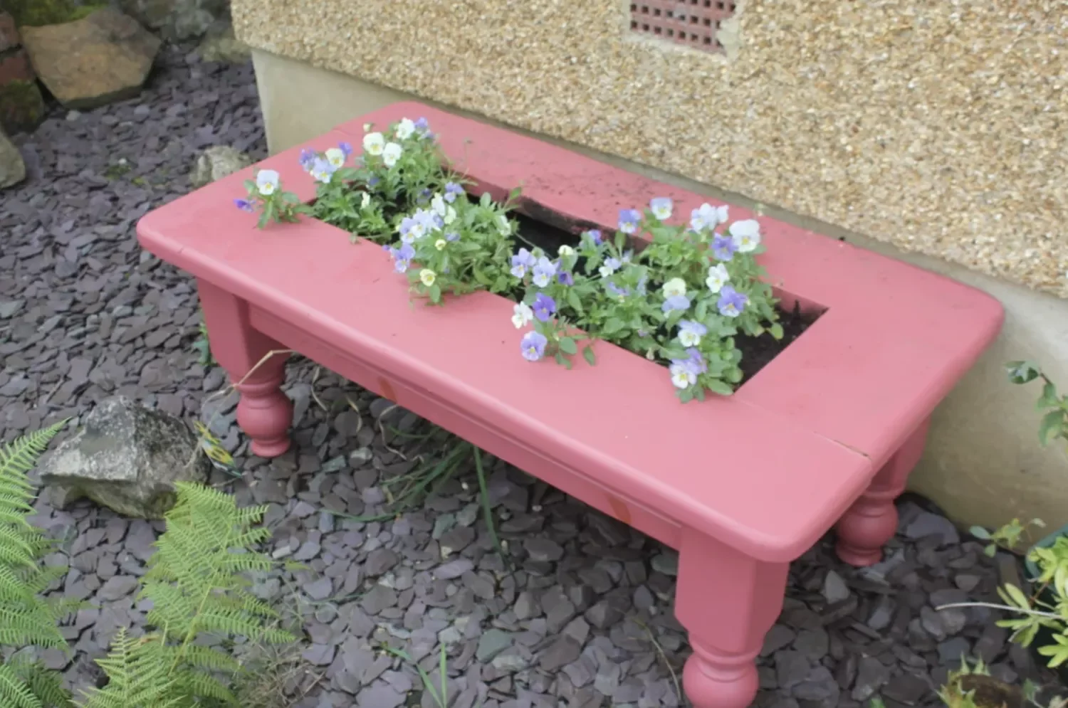 DIY Table Raised Garden Bed