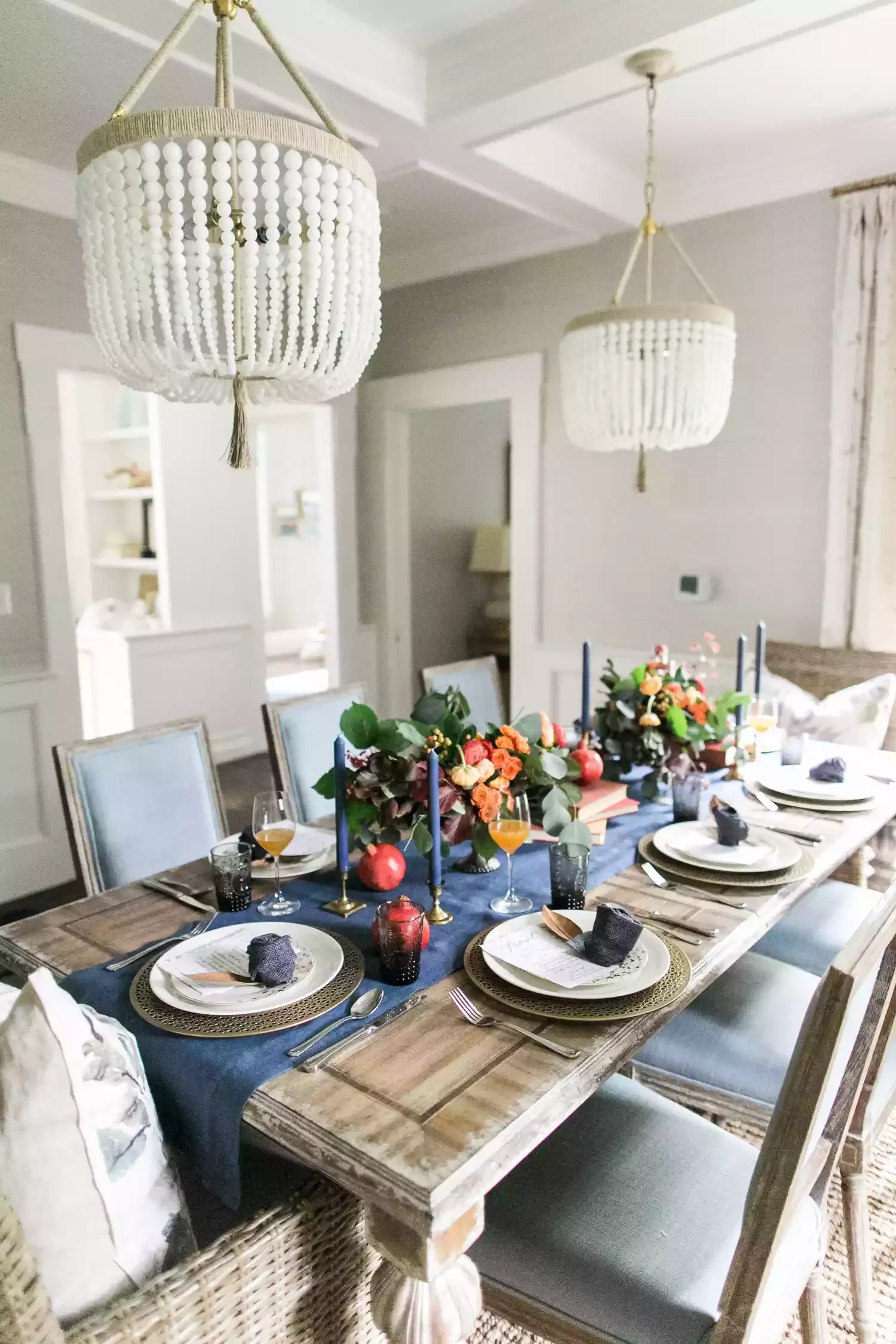 34 Creative Table Runner Ideas to Transform Your Dining Space DIY Table Runner
