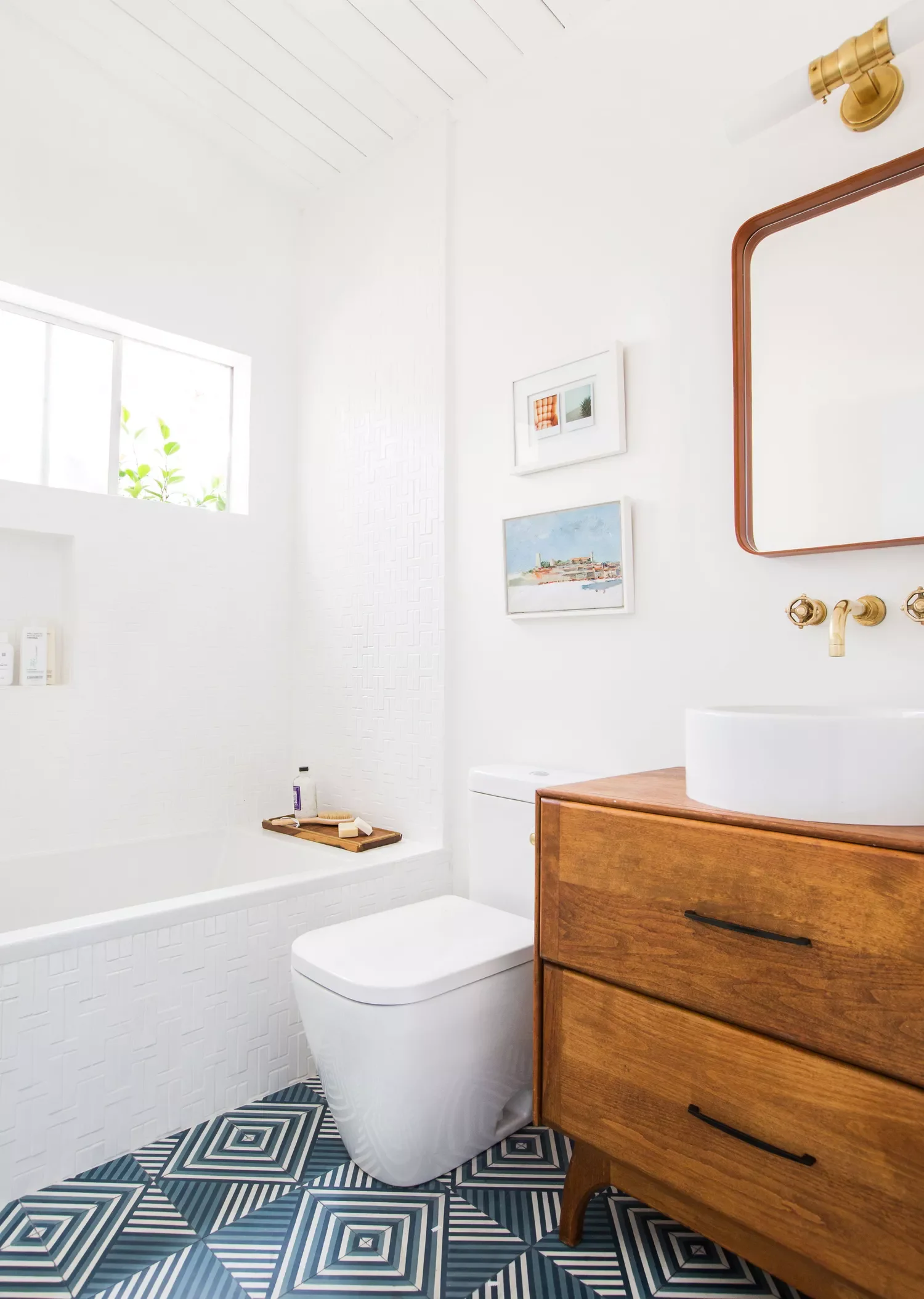 25 Compact Bathroom Vanity Ideas That Maximize Style and Storage 13 DIY Wood Vanity
