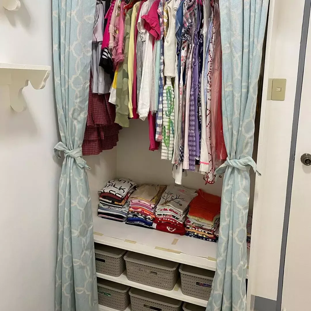 21 Gorgeous Closet Curtain Ideas That Instantly Hide Your Clutter DIY Your Curtain Ties