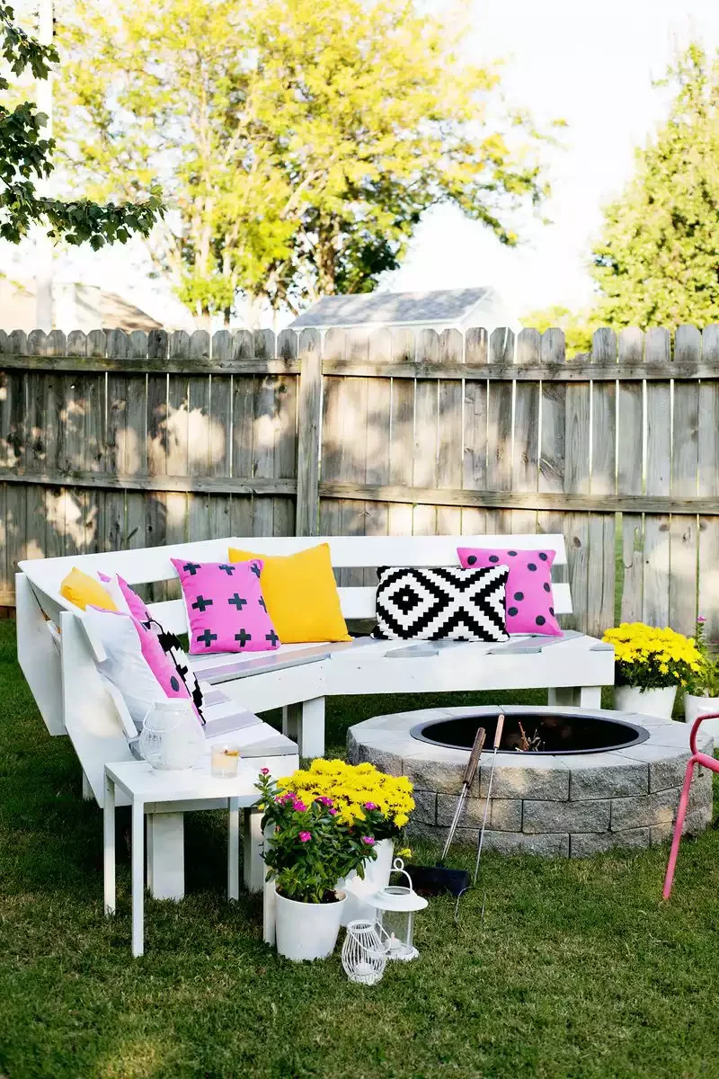 43 Budget-Friendly Backyard Makeover Ideas That Look Expensive 25 DIY a Fire Pit Bench