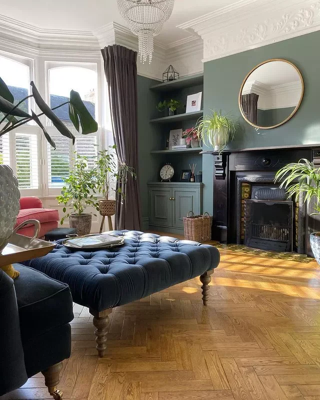 21 Stunning Bay Window Ideas That Will Transform Your Living Room 22 DIY a Plant Stand