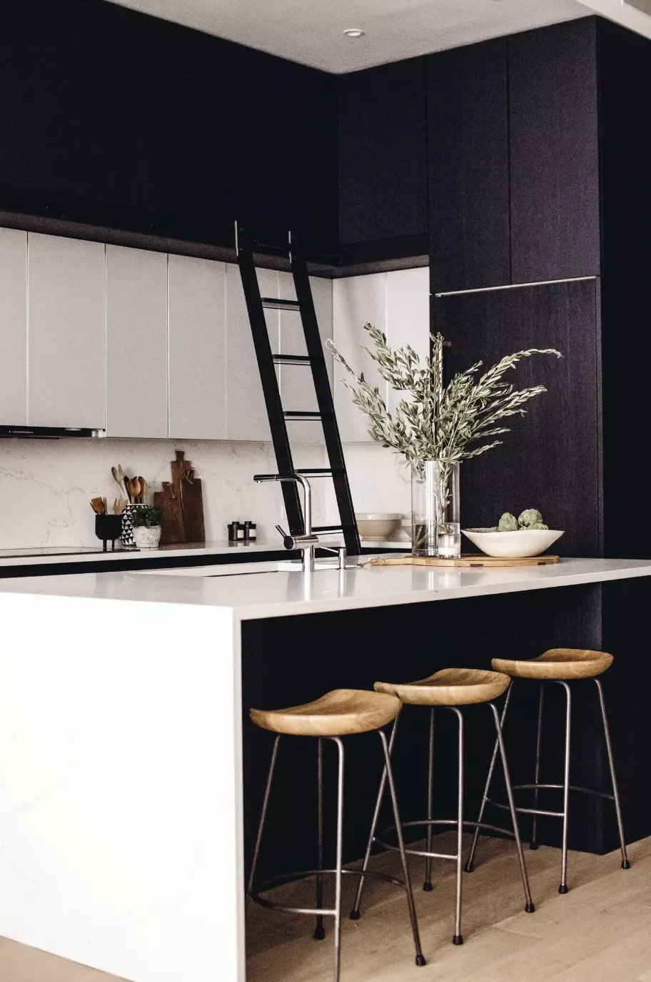 39 Modern Kitchen Design Ideas That Transform Your Home Dark Accented Kitchen