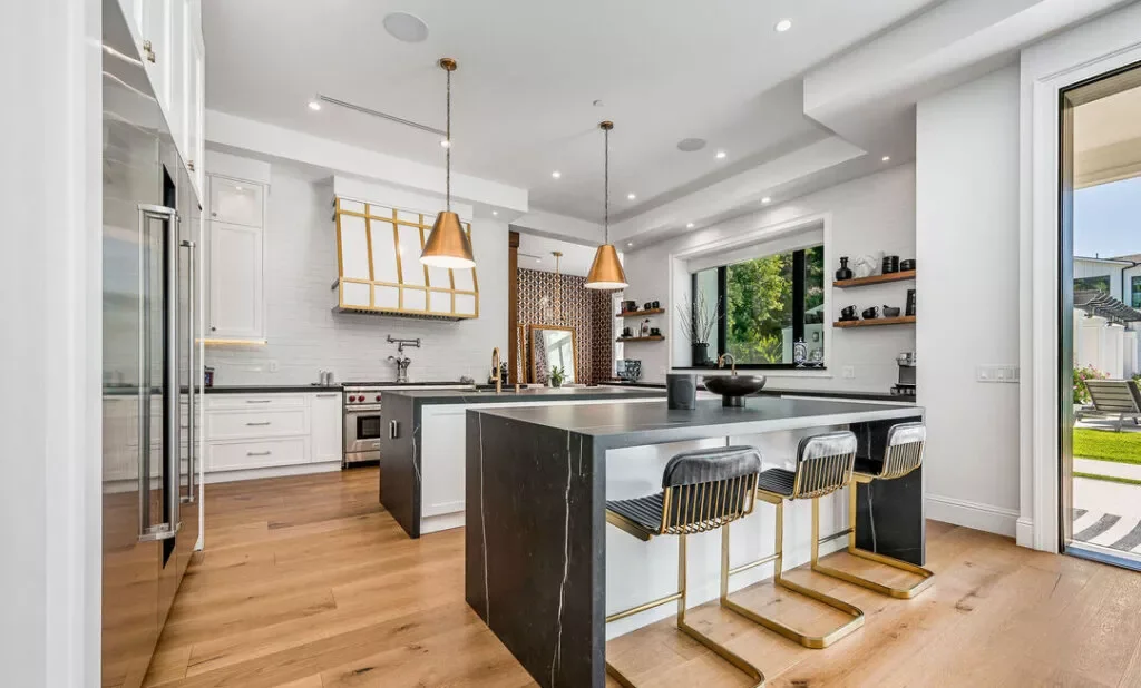 42 Gray Kitchen Ideas That Prove This Neutral Never Goes Out of Style Dark Gray Countertops