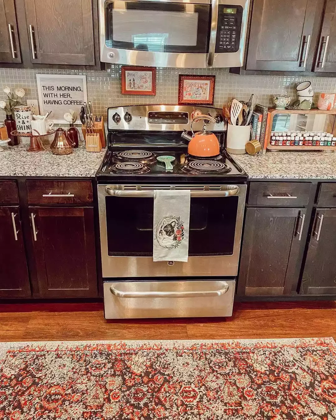 23 Granite Countertops That Will Make Your Kitchen Absolutely Stunning Dark and Light Granite Countertop Combo